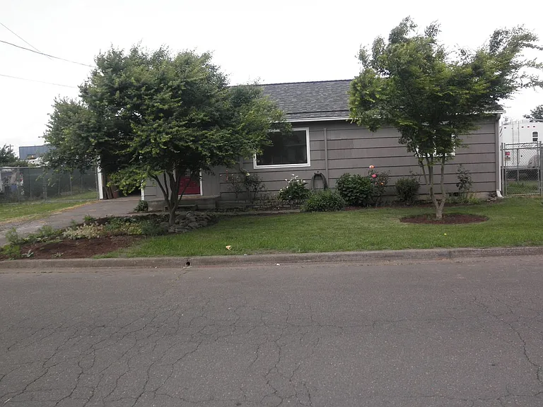 3565 48th Ave NE — Photo 1