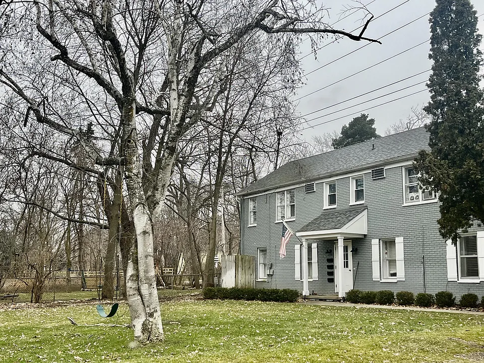 62 Madison Ct #3