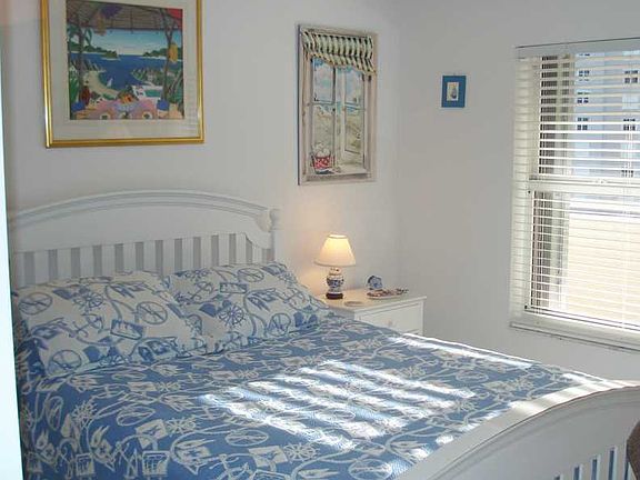 4th image of 5051 N A1a APT 12-5