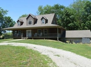 3 Whispering Wood Ln, Rock Port, MO 64482