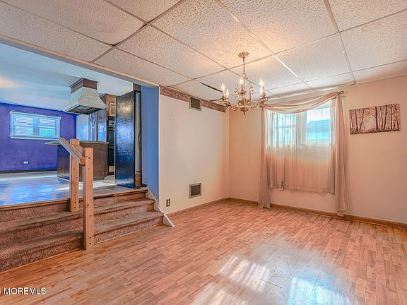 5th image of 9 Hurley Street