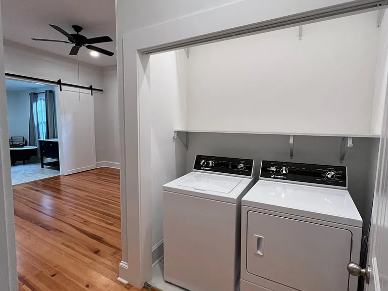 228 Walker Ave NE — Photo 21