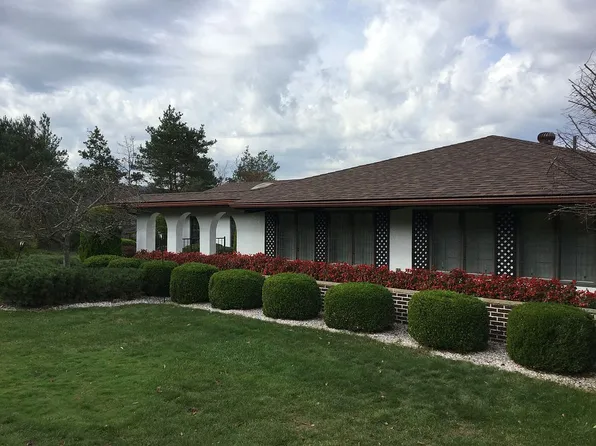 1 Nemacolin Trl, Davidsville, PA 15928