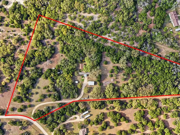 169 Oak Hollow Drive, Pipe Creek, TX 78063