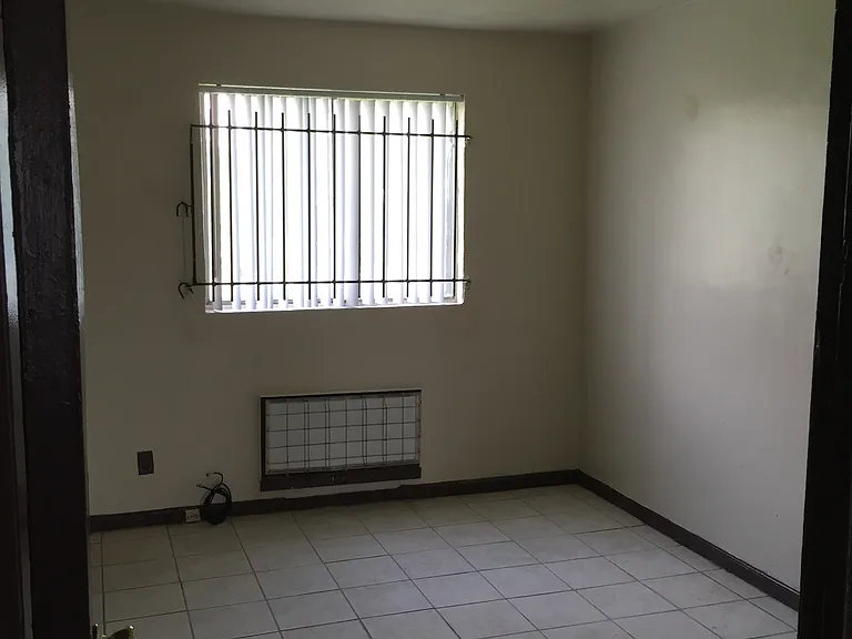 10201 Plymouth Rd — Photo 10