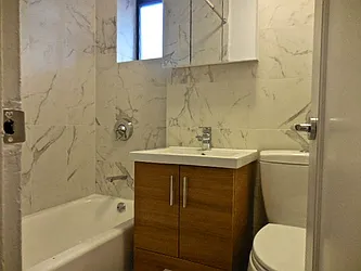 Rented by Aimee Grodanz, LREB