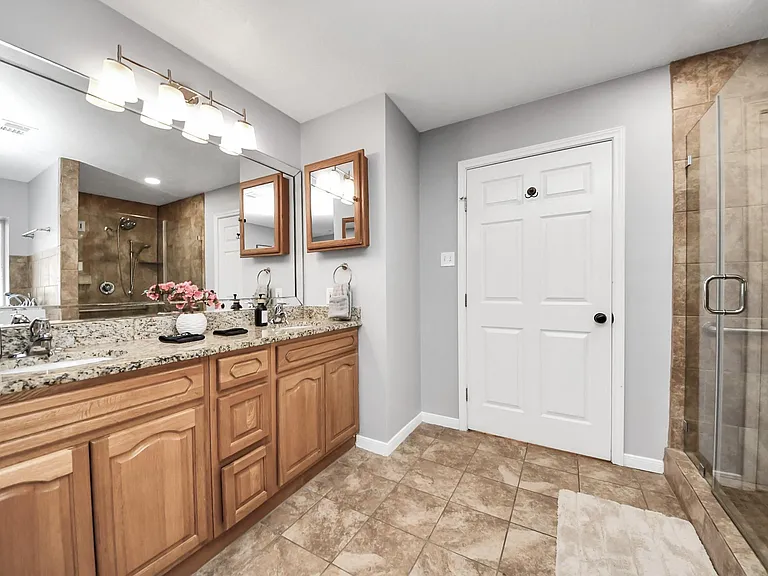 12711 Laurel Bank Way — Photo 39