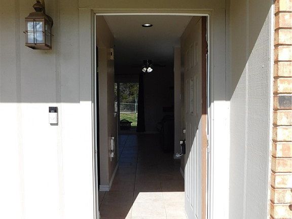 2nd image of 1414 Dryden Ave