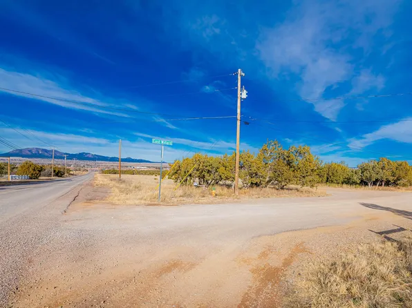 1 E Willard Rd, Edgewood, NM 87015