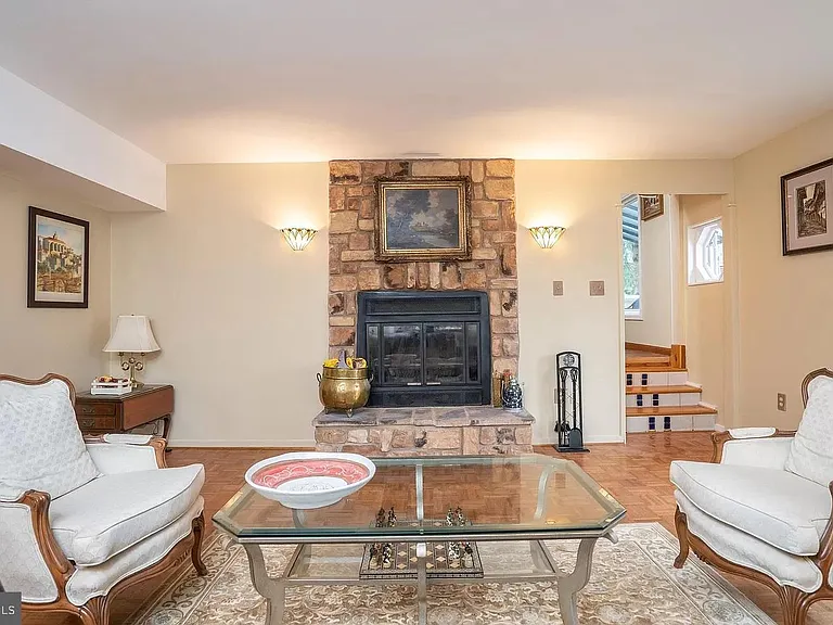 11696 Fox Glen Dr — Photo 15