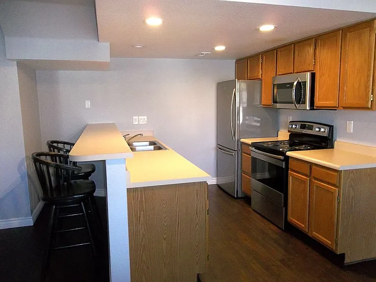 1225 W Prospect Rd #Q26 — Photo 6