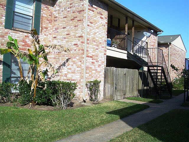 1st image of 8801 Hammerly Blvd APT 811