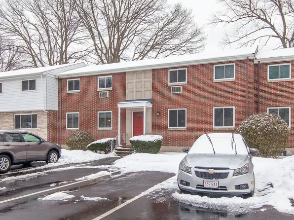 4 Wilson Dr, Framingham, MA 01702