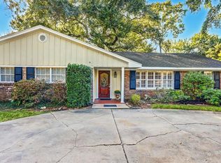 1814 Chimney Rock Rd, Houston, TX 77056