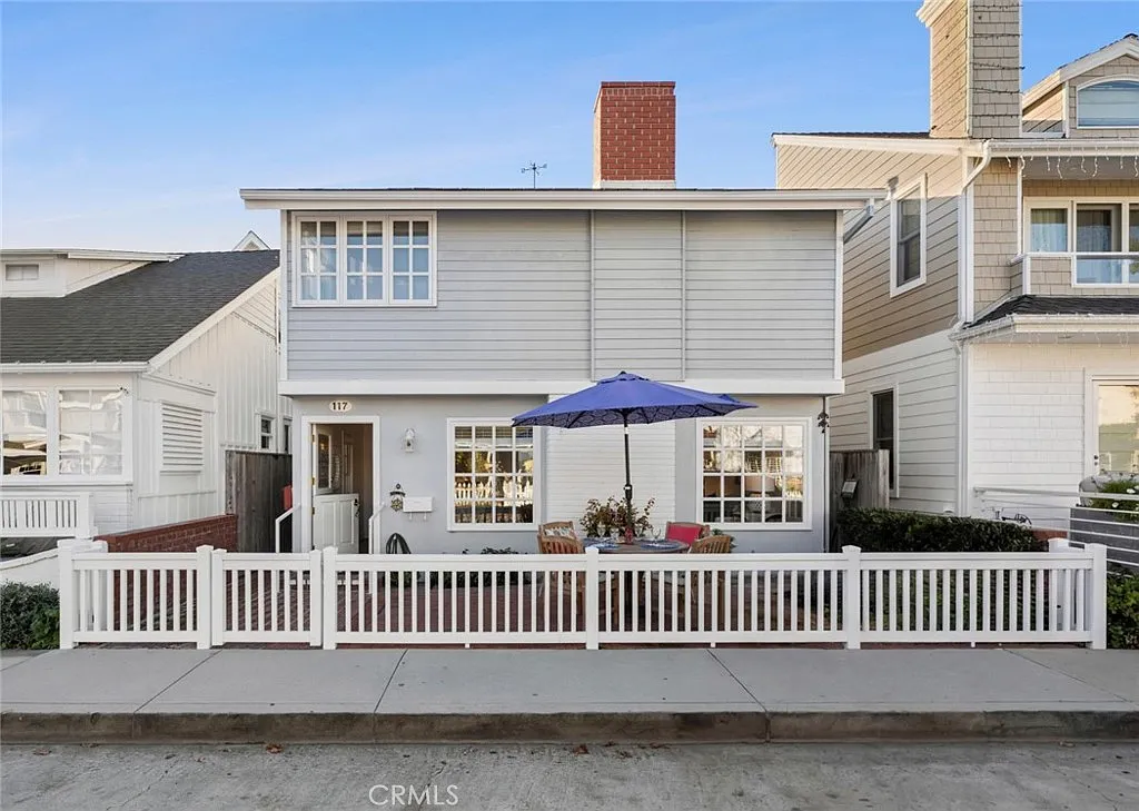 3 bed, 2.0 bath, 1766 sqft, $11,570 — Photo 1