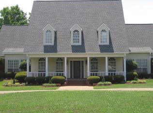 1215 Green Gable Dr, Terry, MS 39170