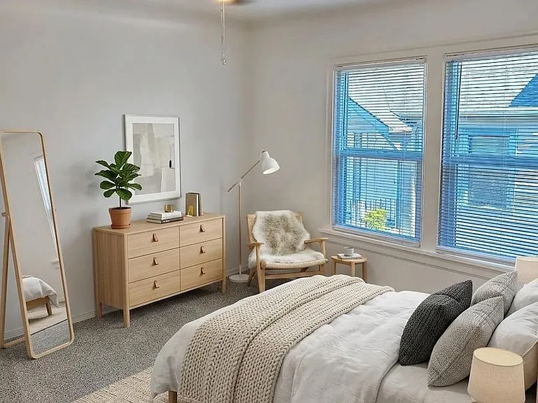 Town Manor Apartments — Photo 5