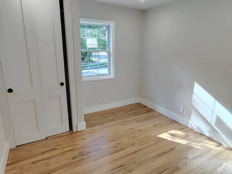 14 East Ave — Photo 8