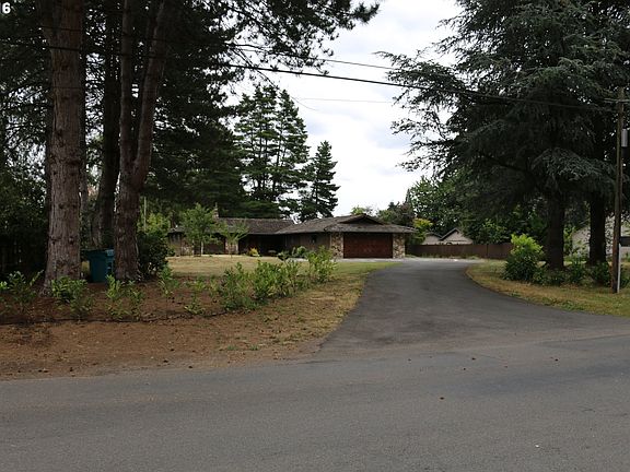 2nd image of 4601 NE 62nd Ave