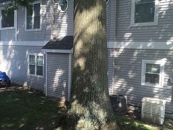 4th image of 146 Wildwood Beach Rd