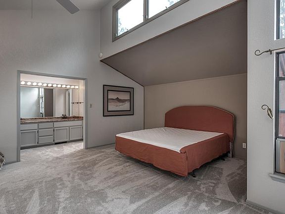 4th image of 150 Crooked Stick Ln #4