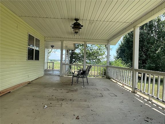 4th image of 1349 County Road 4200