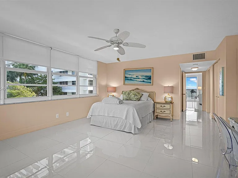 4280 Galt Ocean Dr #2F — Photo 23
