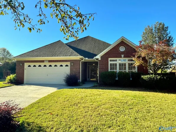 15020 Ashmont Cir, Huntsville, AL 35803