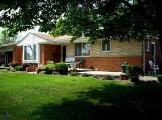 31047 Gloede Dr, Warren, MI 48088