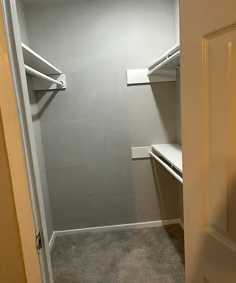 6033 Crosswood Ln — Photo 10