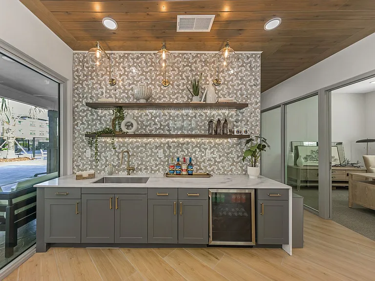 Everest Largo Apartments — Photo 45