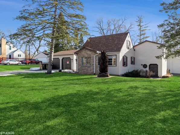 403 Judith Dr, Island Lake, IL 60042