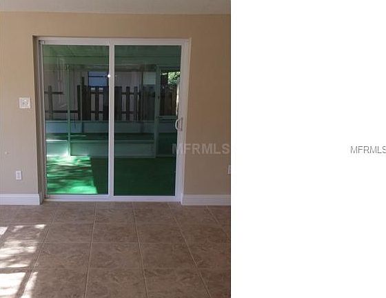 3rd image of 1004 Barbour Dr