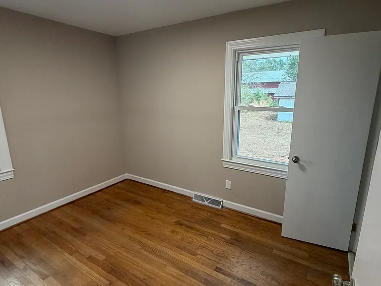 4949 County Home Rd — Photo 10