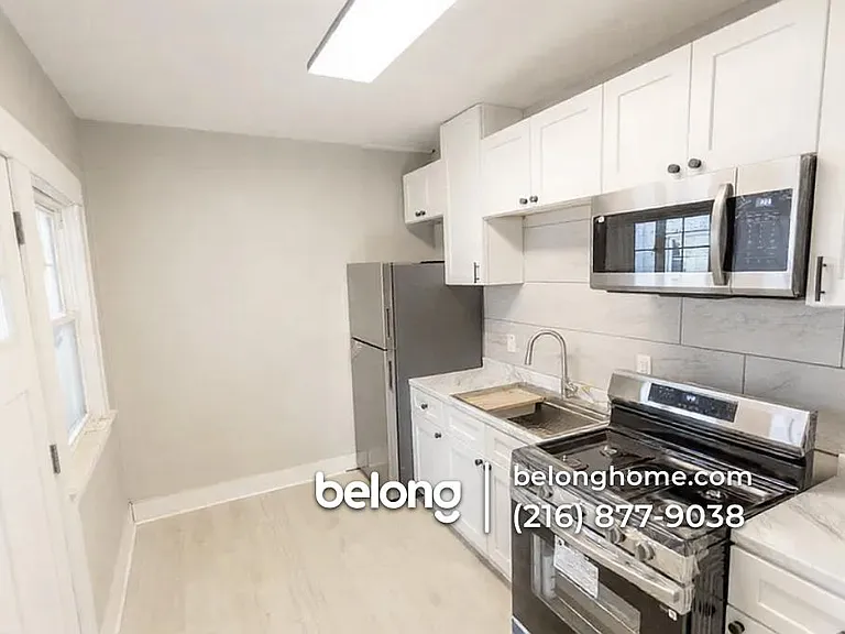 12009 Clifton Blvd #7 — Photo 3