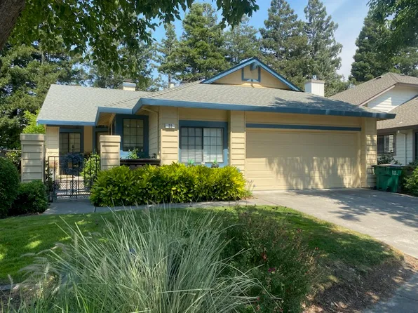 22 Saint Mathew Ct, Sonoma, CA 95476