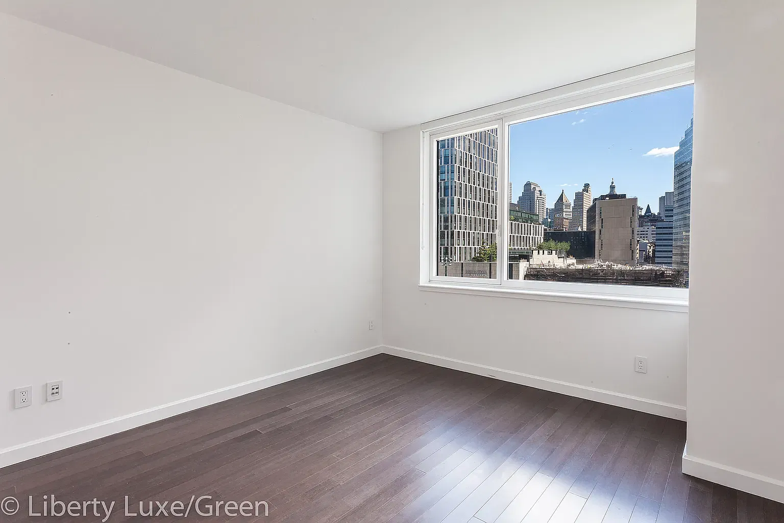 200 North End Avenue — Photo 3