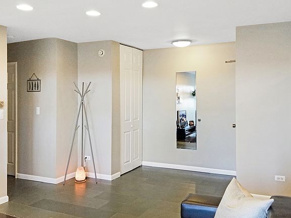 2nd image of 2 Villa Verde Dr APT 300