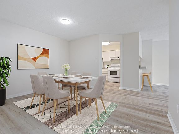 5th image of 10 Laurelcrest St #104