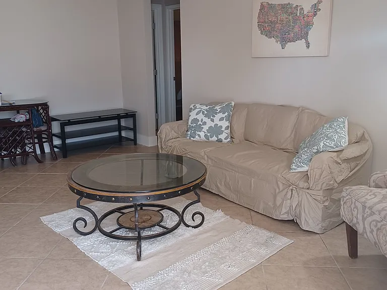 500 Slayton Dr — Photo 3