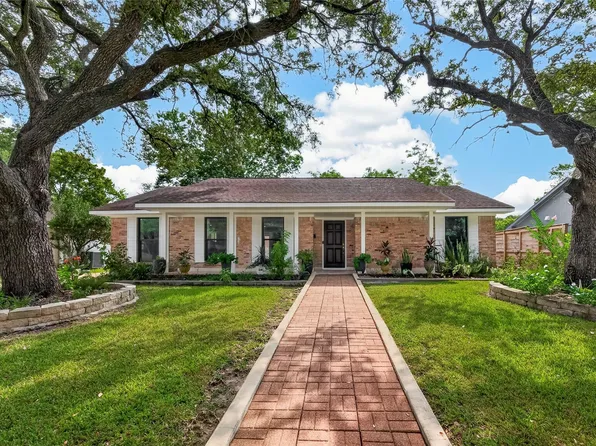 10807 Chimney Rock Rd, Houston, TX 77096
