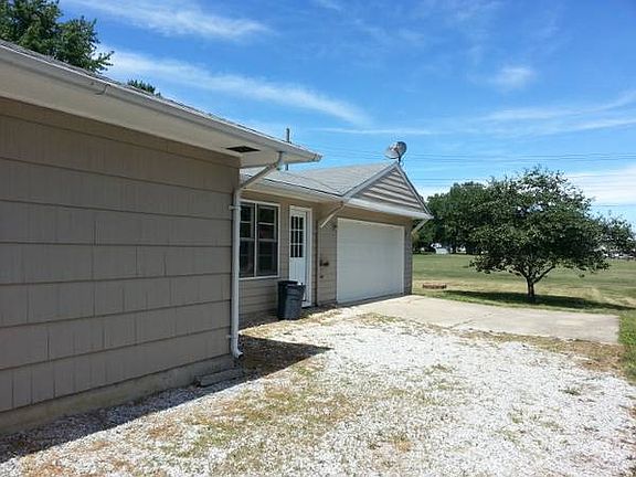 side and garage
