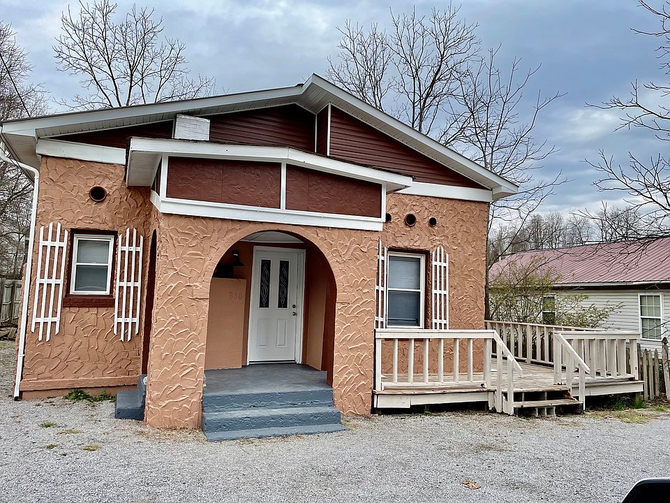 1st image of 830 W 5th St