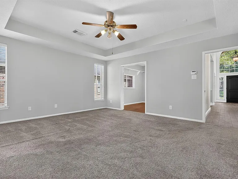 108 Oak Creek Ln — Photo 35