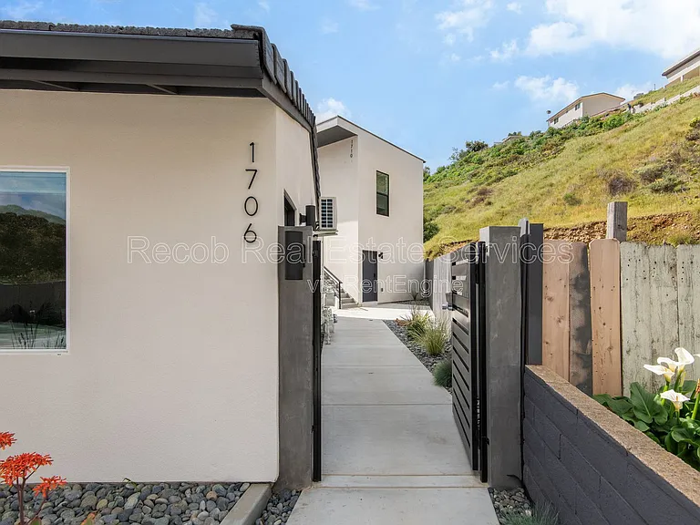 1710 Hanford Dr #1704 — Photo 19