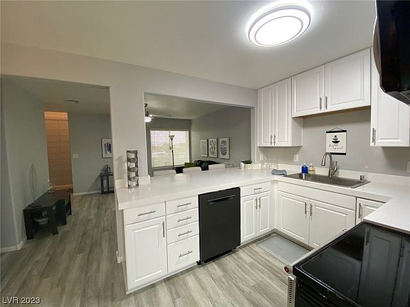 5th image of 347 E Van Wagenen St #0