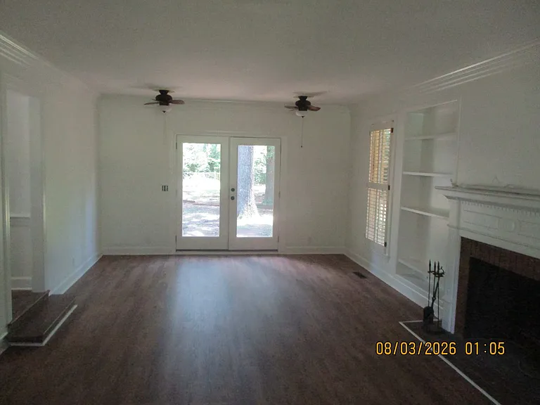 2420 E Alberson Dr — Photo 8