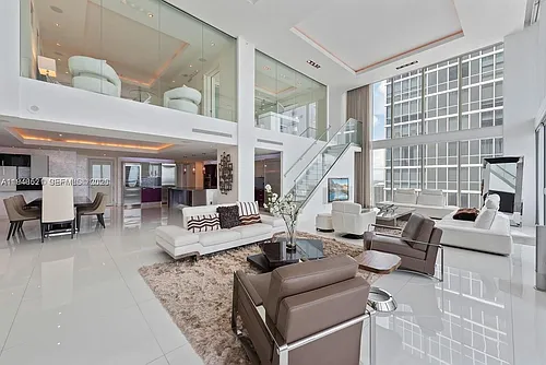 1040 Biscayne Blvd #4403 Photo 1