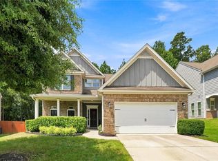 697 Rockingham Dr, Lithia Springs, GA 30122