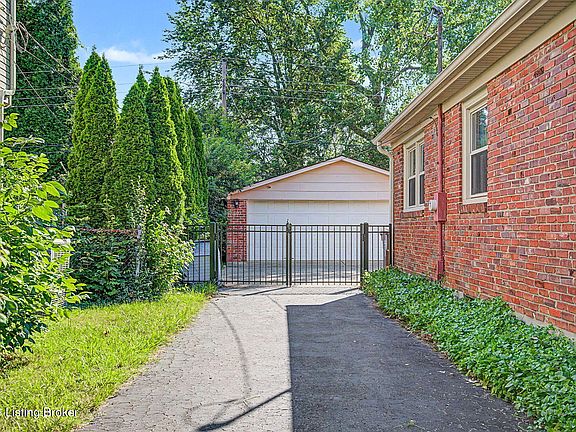 5th image of 2609 Aylesbury Ct